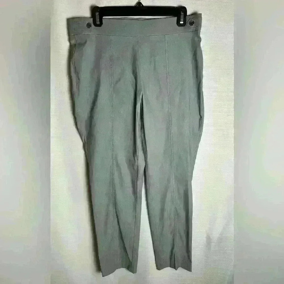 Anne Klein, women’s pants, size 10, gray and cropped with a 28 inch inseam - Picture 1 of 7